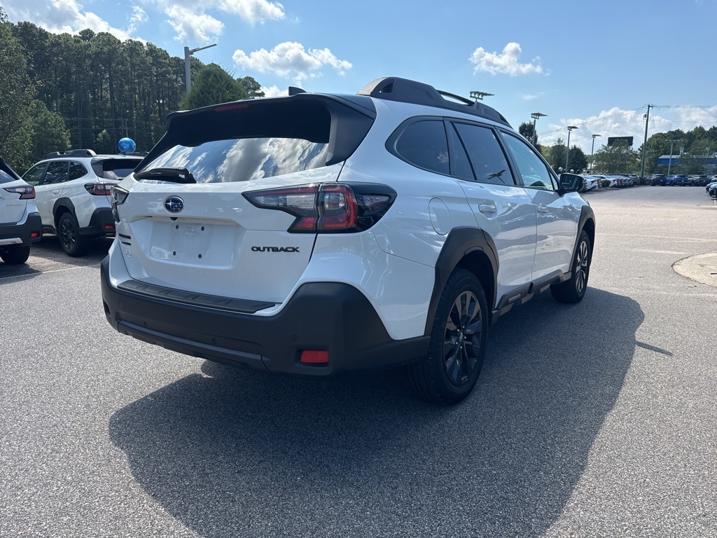 2025 Subaru Outback Onyx Edition photo 2