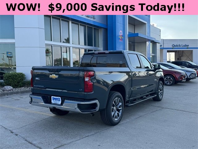 2026 Chevrolet Silverado 1500 LT photo 2