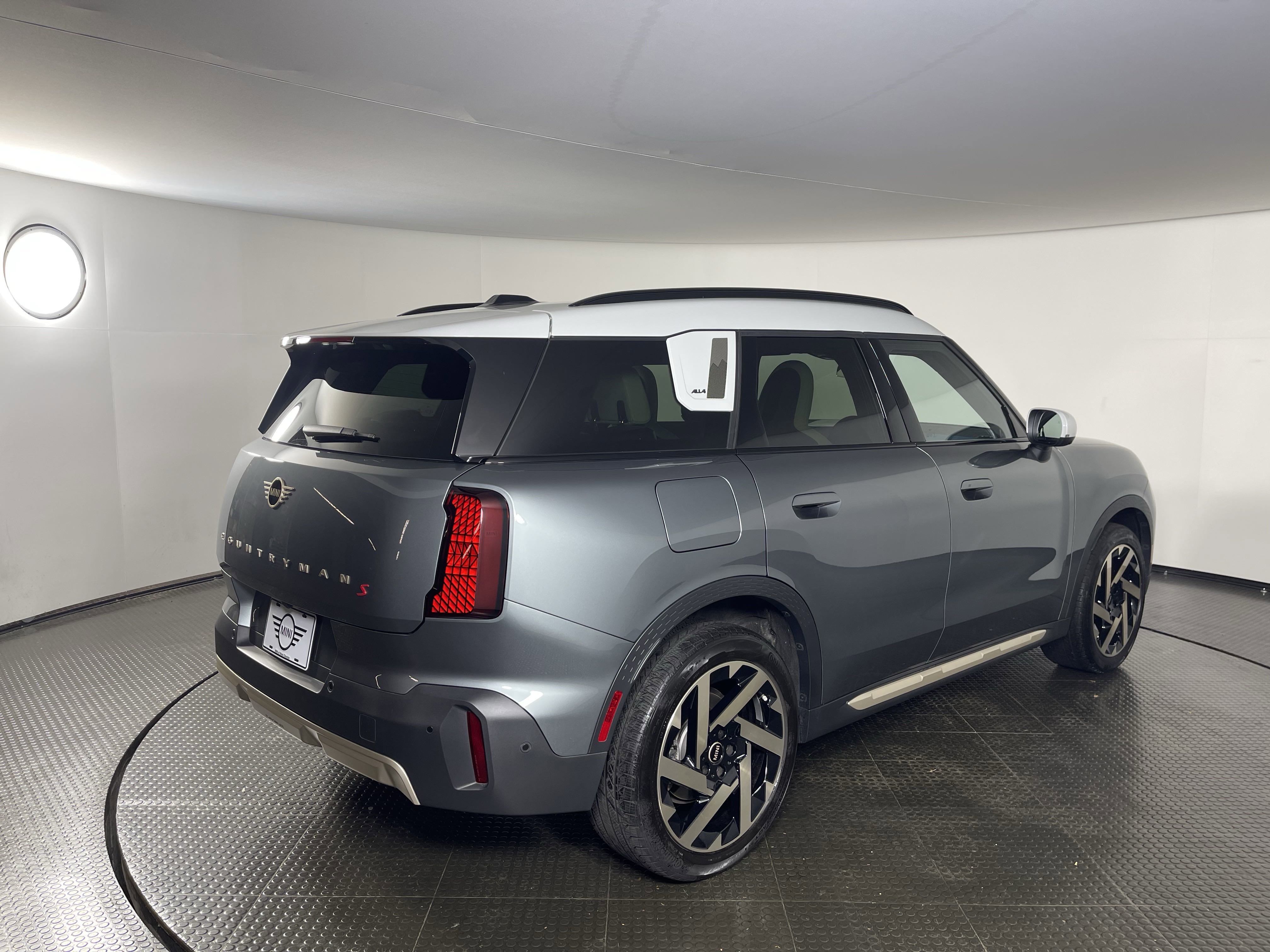 2025 Mini Cooper S ALL4 photo 5