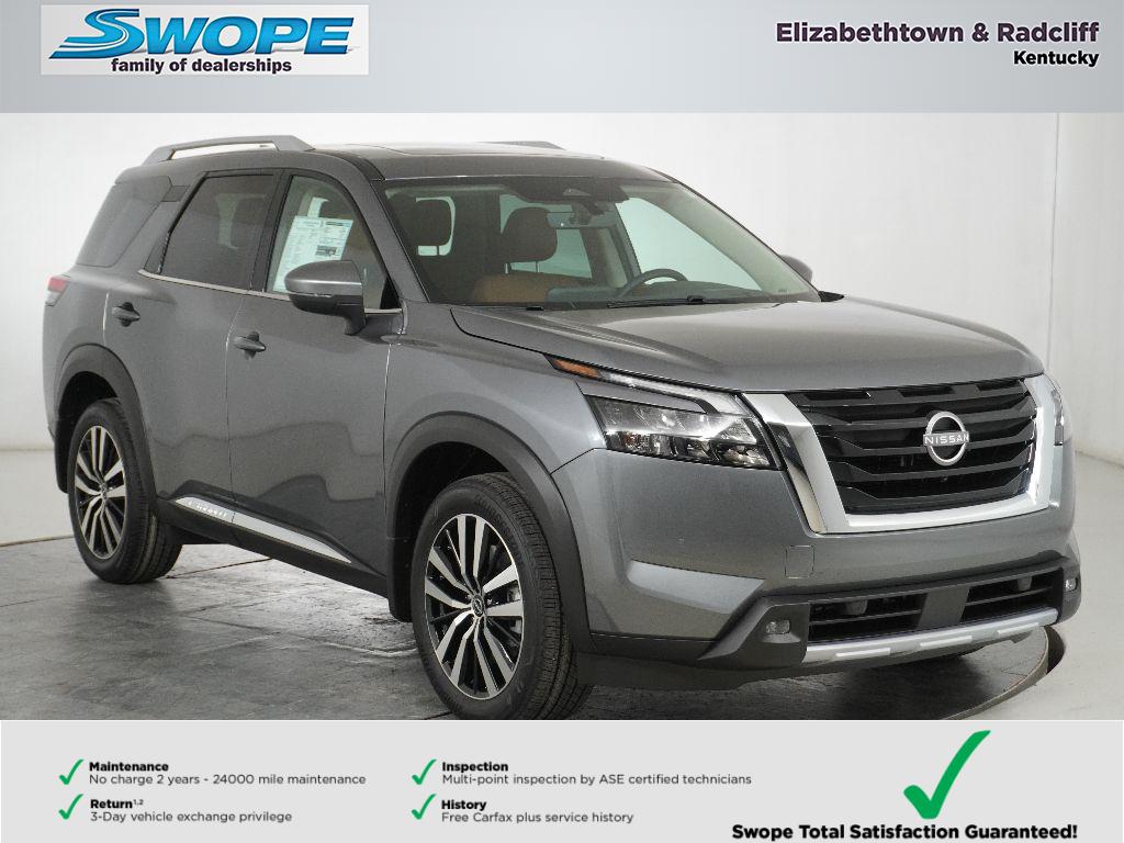 2025 Nissan Pathfinder Platinum's photo