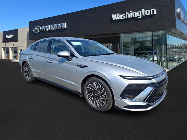 2025 Hyundai Sonata Hybrid SEL's photo