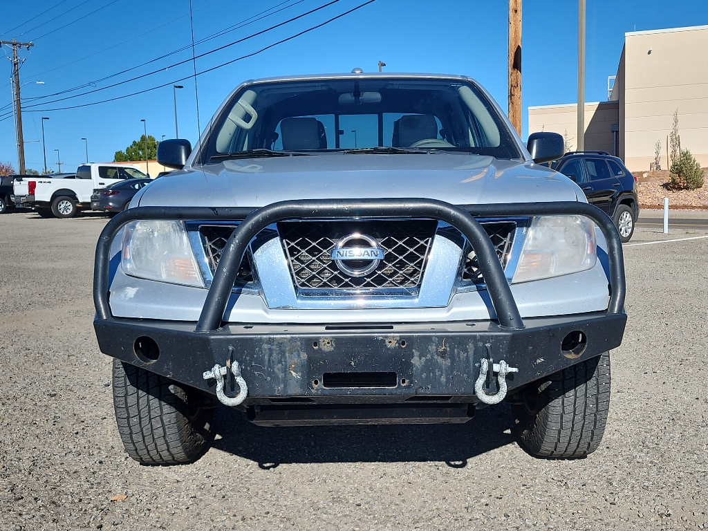 2017 Nissan Frontier SV photo 2