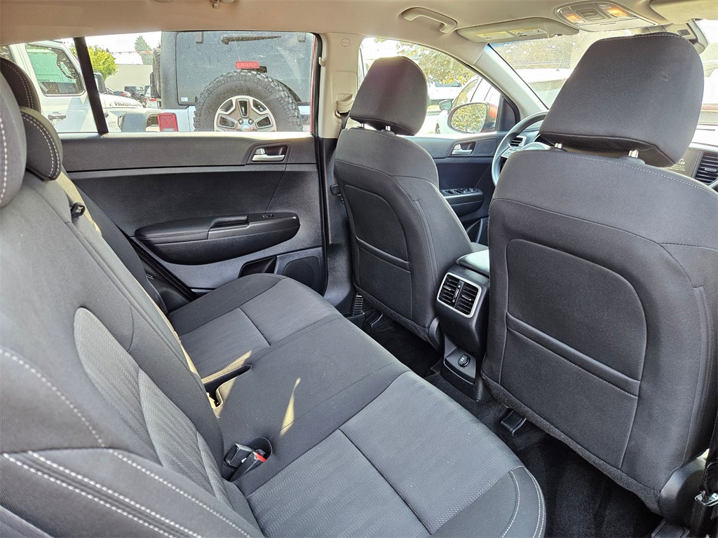 2022 Kia Sportage LX photo 28