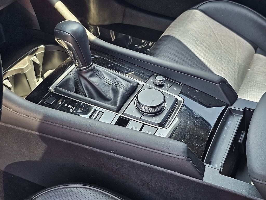 2021 Mazda Mazda3 Premium Plus photo 10