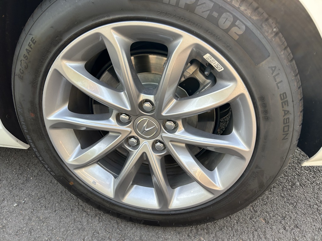 2023 Acura TLX Base photo 9