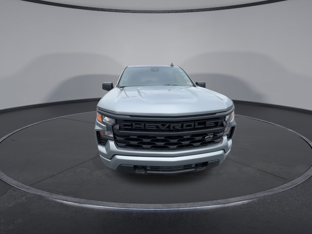 2026 Chevrolet Silverado 1500 Custom photo 2