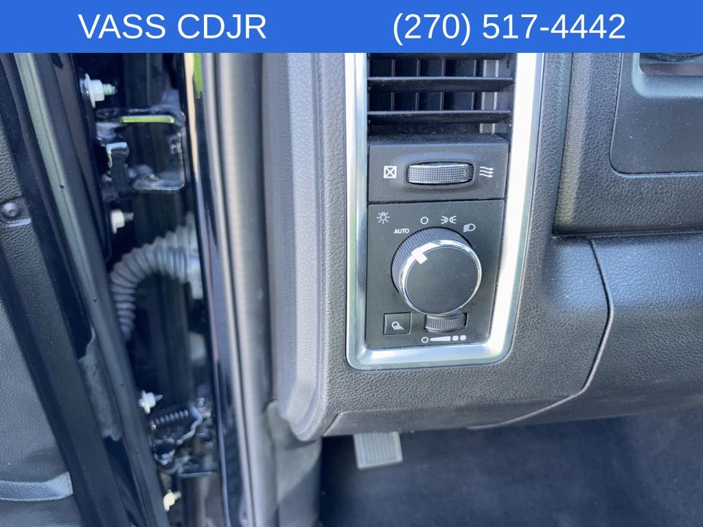 2023 Ram 1500 SLT photo 5