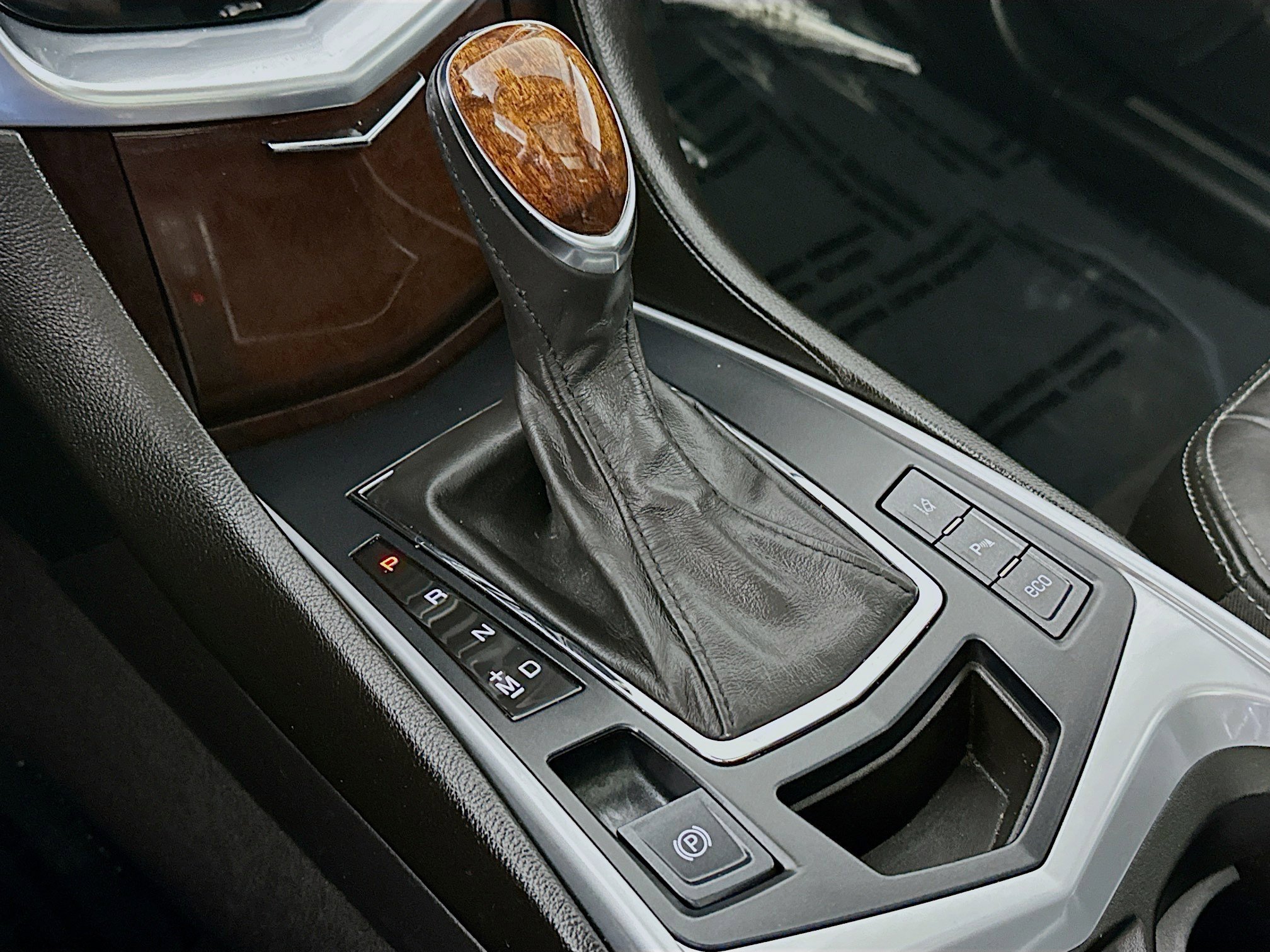 2013 Cadillac SRX Premium photo 16