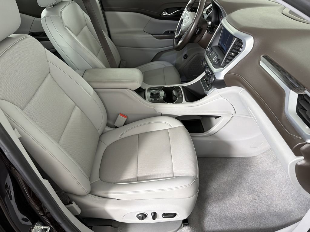2021 Gmc Acadia SLT photo 11