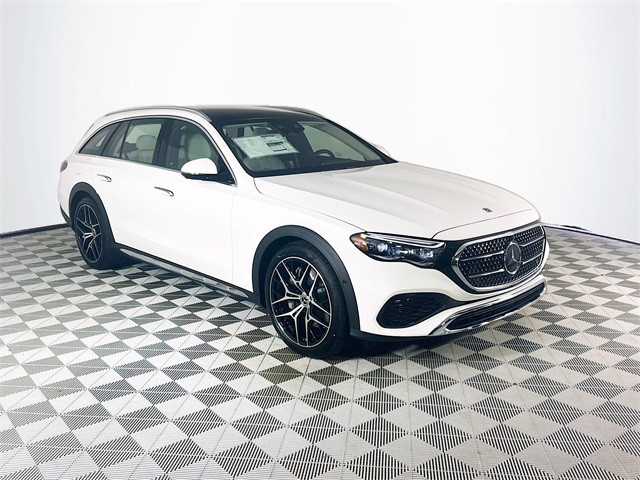 2026 Mercedes-Benz E-Class E450 All-Terrain's photo