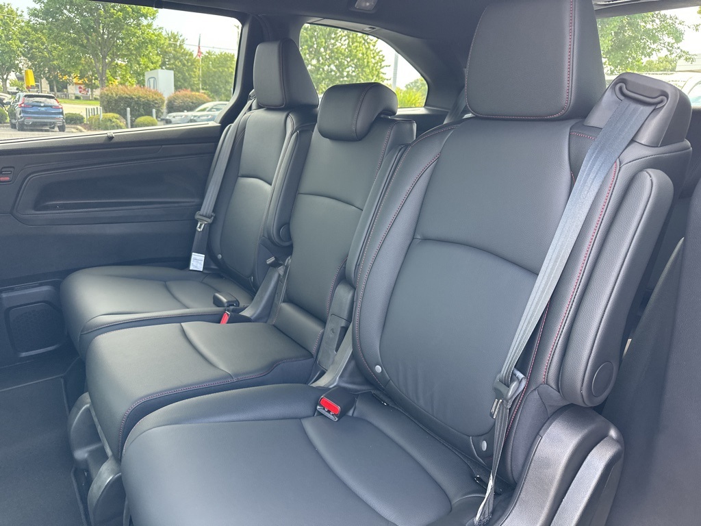 2025 Honda Odyssey photo 11