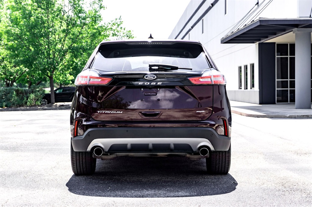 2024 Ford Edge Titanium photo 5