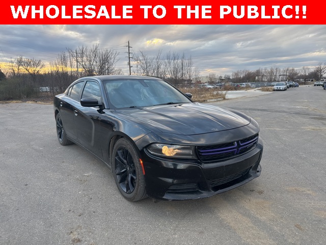 2016 Dodge Charger SE's photo