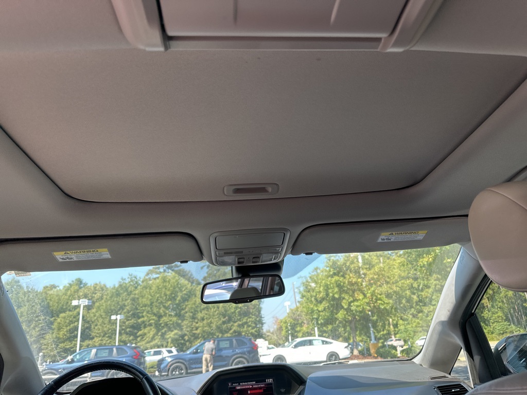 2017 Honda Odyssey EX-L photo 16