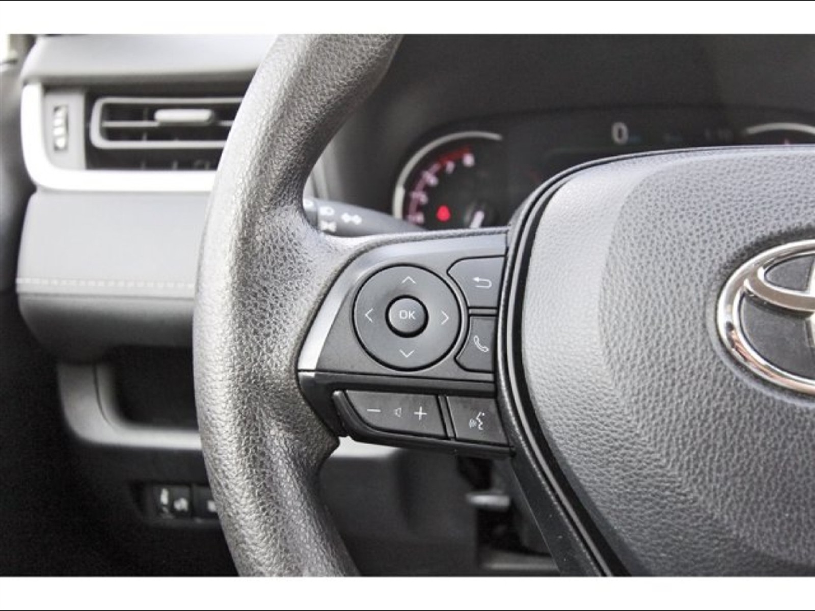 2024 Toyota RAV4 XLE Silver at Robbins Nissan