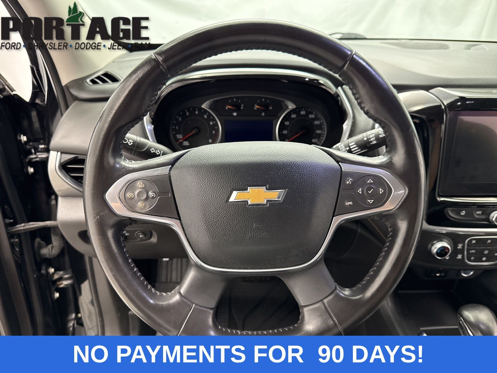 2021 Chevrolet Traverse Leather photo 11