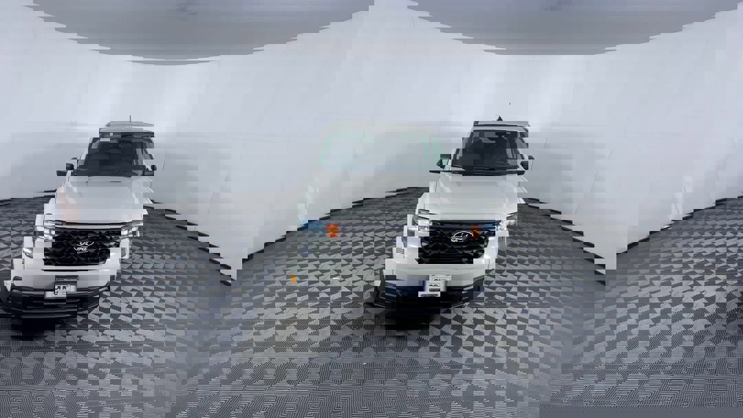 2025 Ford Maverick XL photo 3