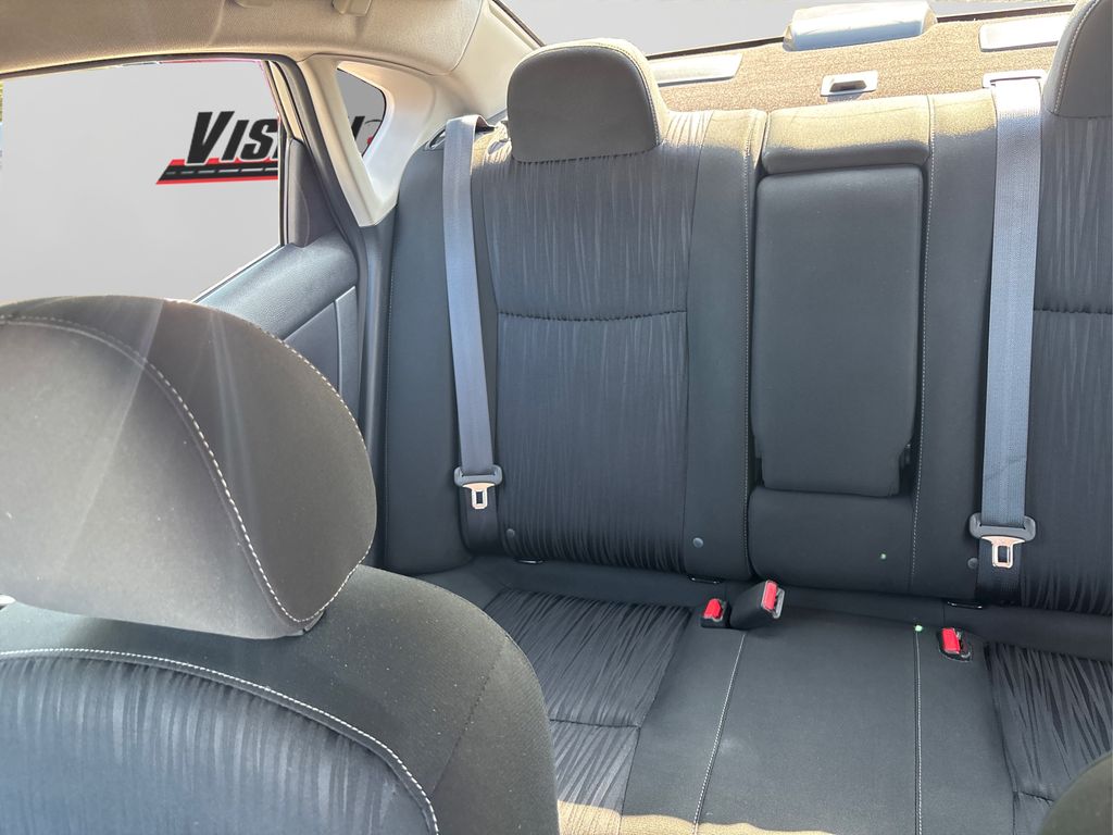 2019 Nissan Sentra SV photo 13