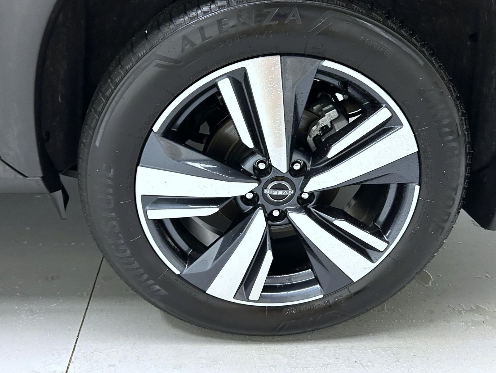 2024 Nissan Rogue SL photo 21