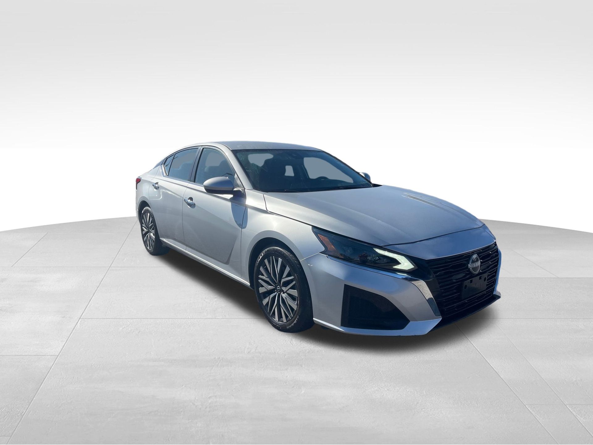 2023 Nissan Altima 2.5 SV photo 4