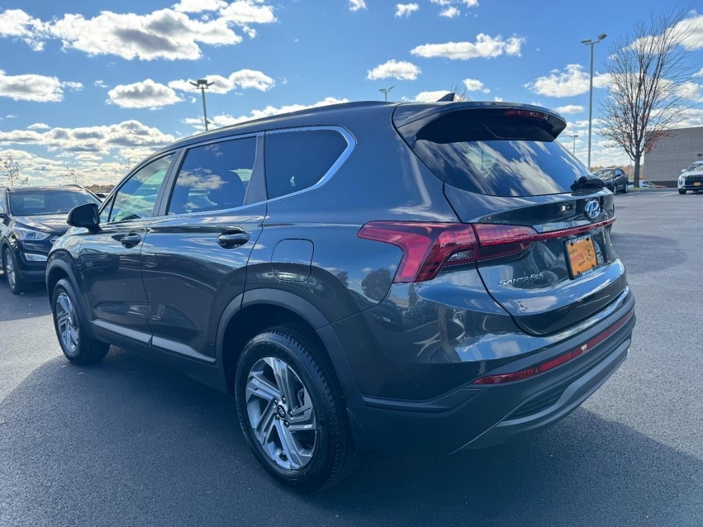 2023 Hyundai Santa Fe SE photo 4