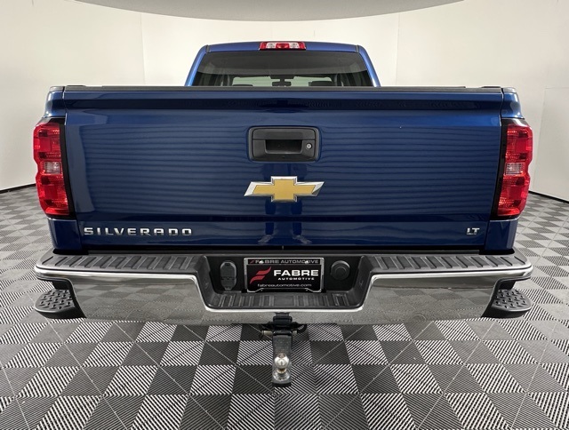 2018 Chevrolet Silverado 1500 LT photo 4
