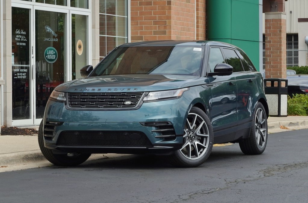 2026 Land Rover Range Rover Velar Dynamic SE's photo