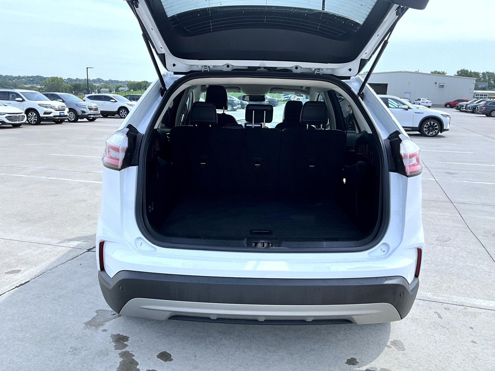 2024 Ford Edge SEL photo 9