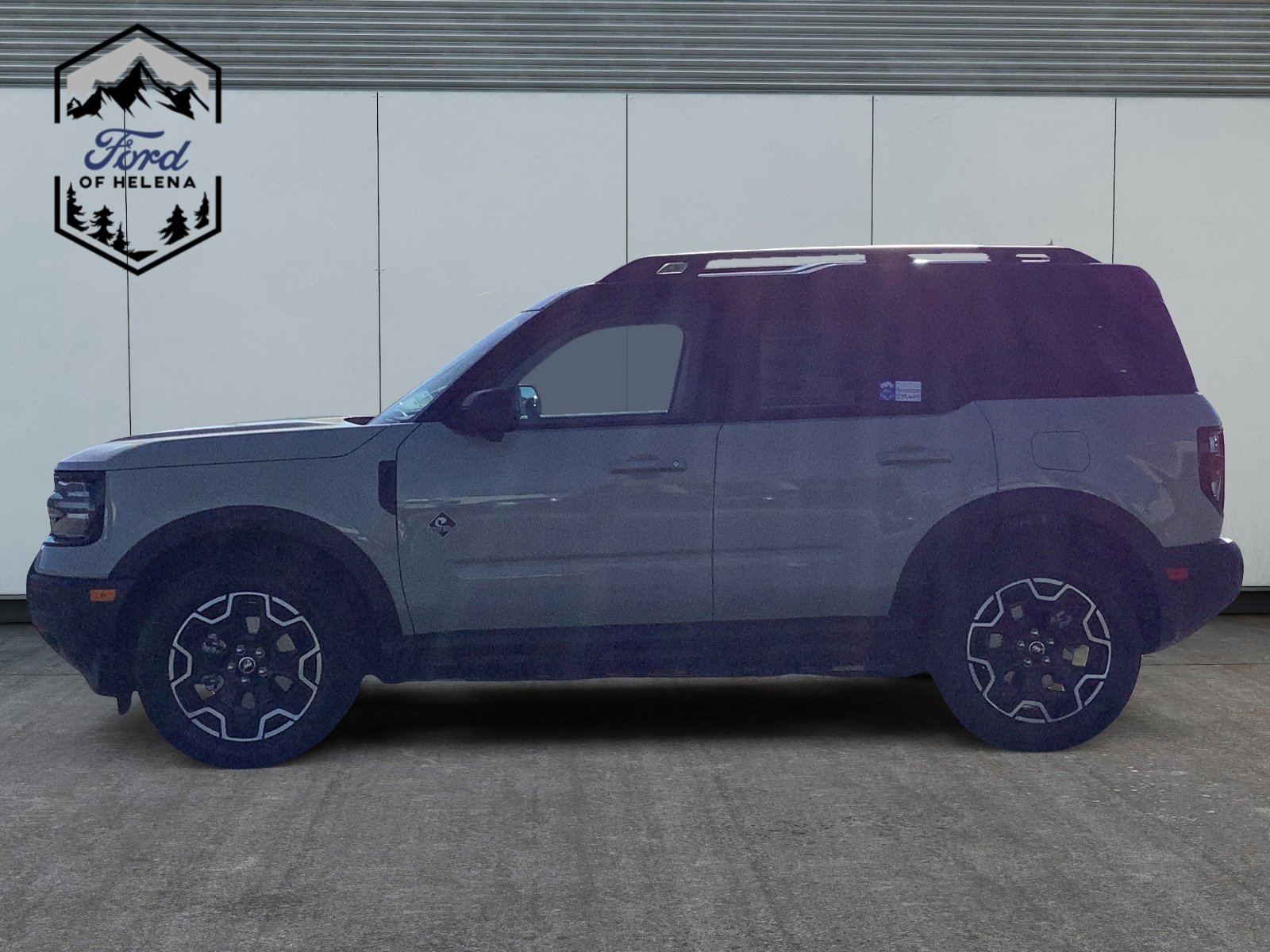 2025 Ford Bronco Sport Outer Banks photo 2
