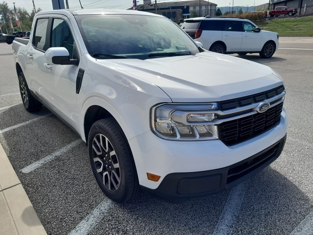 2023 Ford Maverick Lariat photo 3