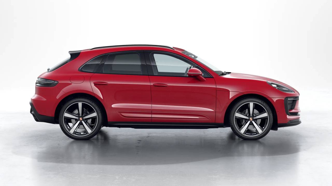 2026 Porsche Macan T photo 7
