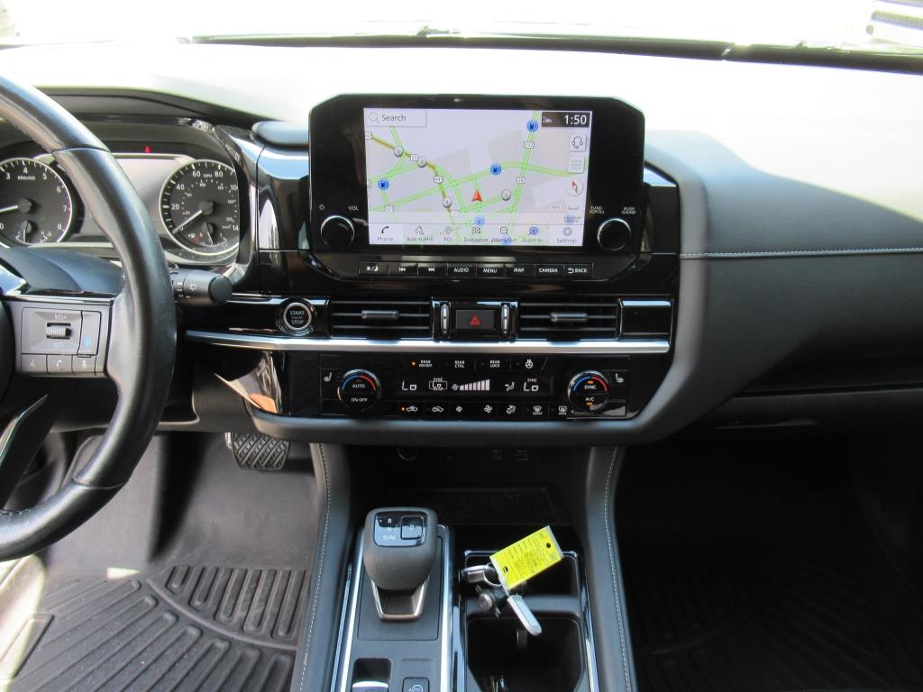 2023 Nissan Pathfinder SL photo 19