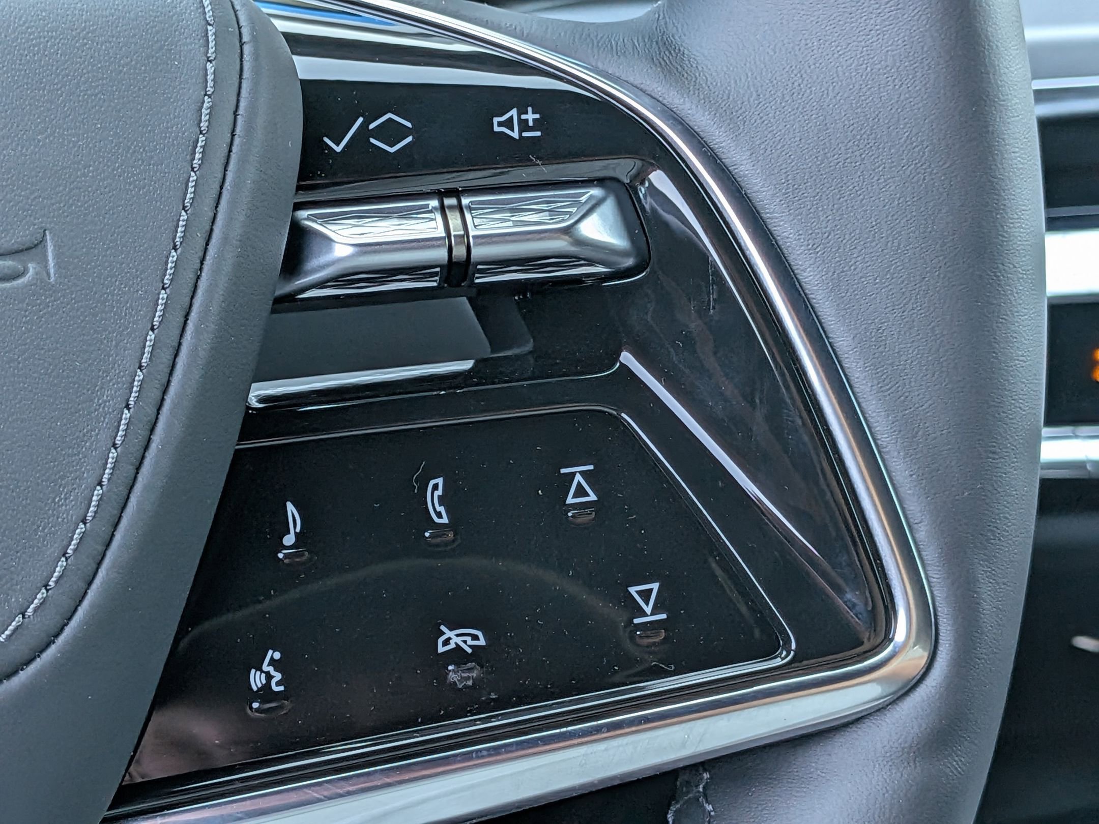 2026 Cadillac Lyriq photo 17
