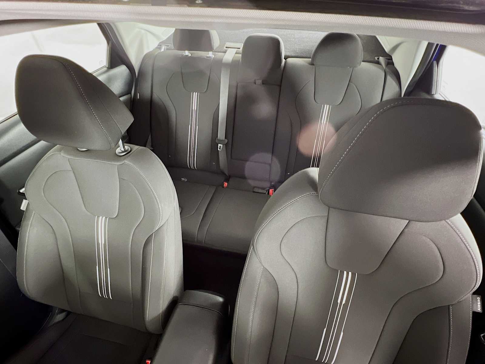 2024 Hyundai Elantra SEL Convenience photo 21