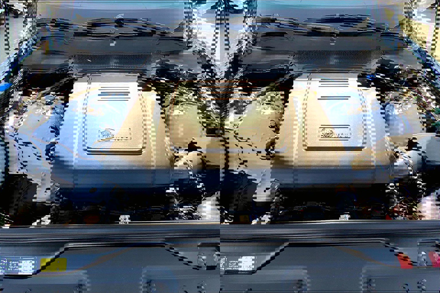 2025 Land Rover Discovery S photo 12