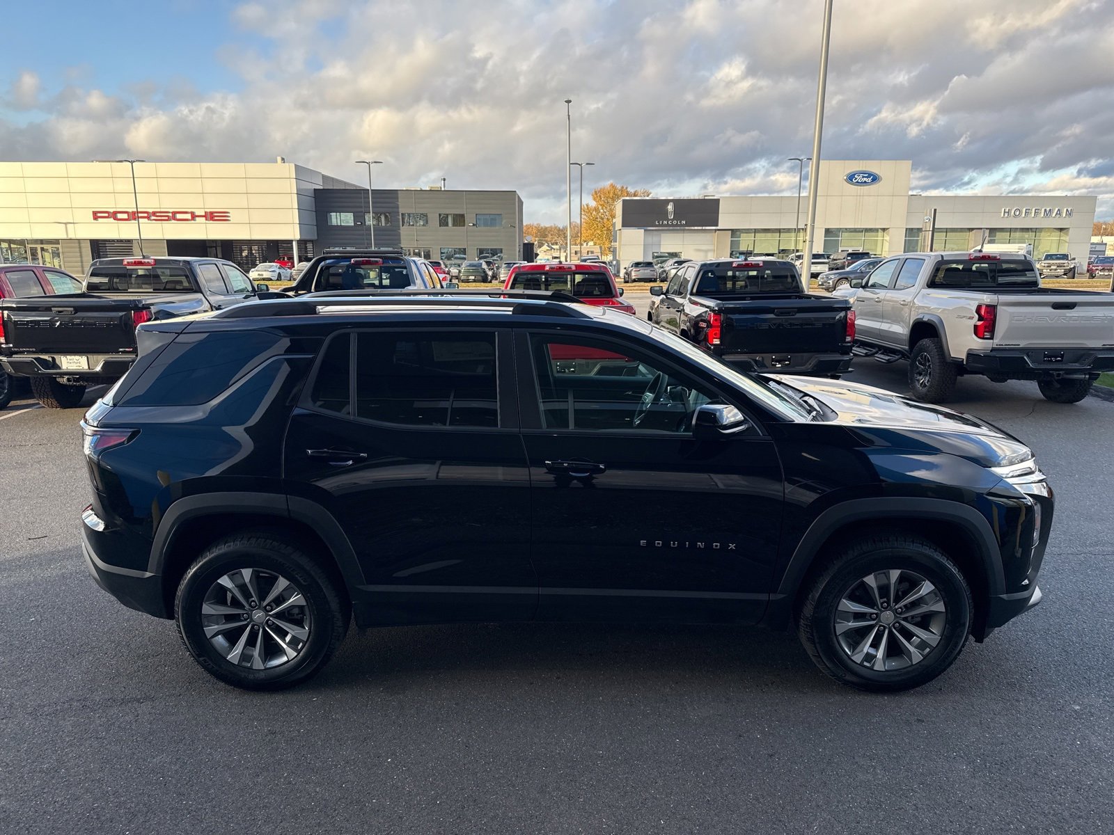 2026 Chevrolet Equinox LT photo 3
