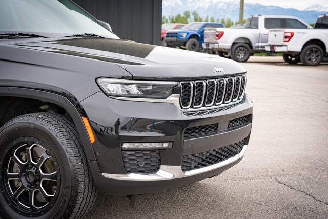 2022 Jeep Grand Cherokee Limited photo 4