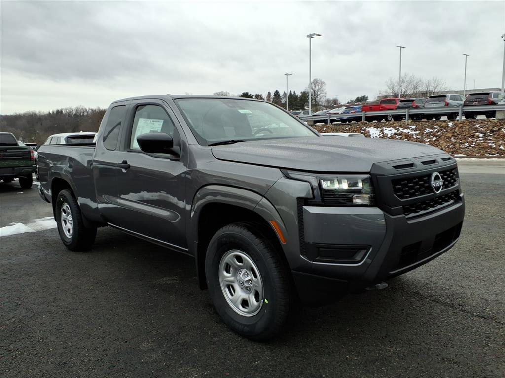 2026 Nissan Frontier S's photo