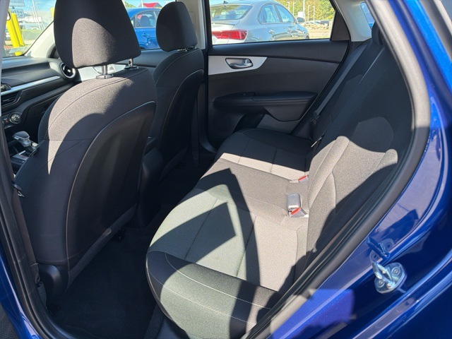 2023 Kia Forte LXS photo 13
