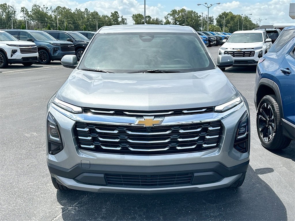 2026 Chevrolet Equinox LT photo 2