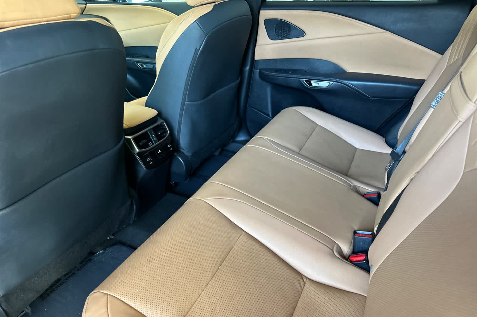 2023 Lexus RX Premium photo 4