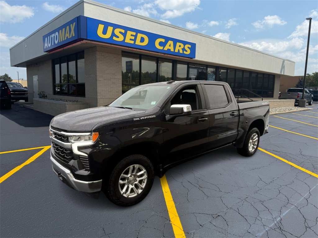 2023 Chevrolet Silverado 1500 LT's photo