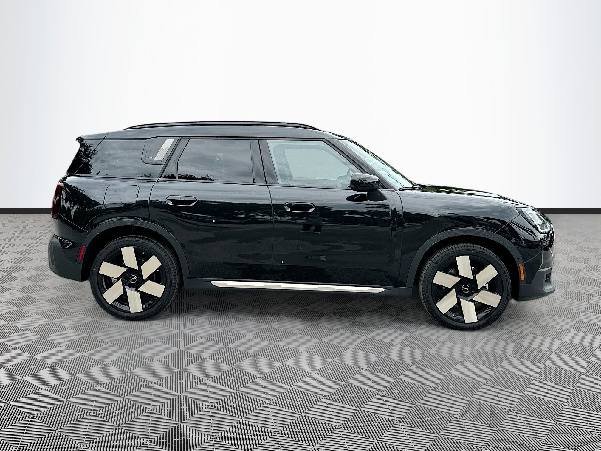 2025 Mini Countryman S ALL4 Iconic photo 8