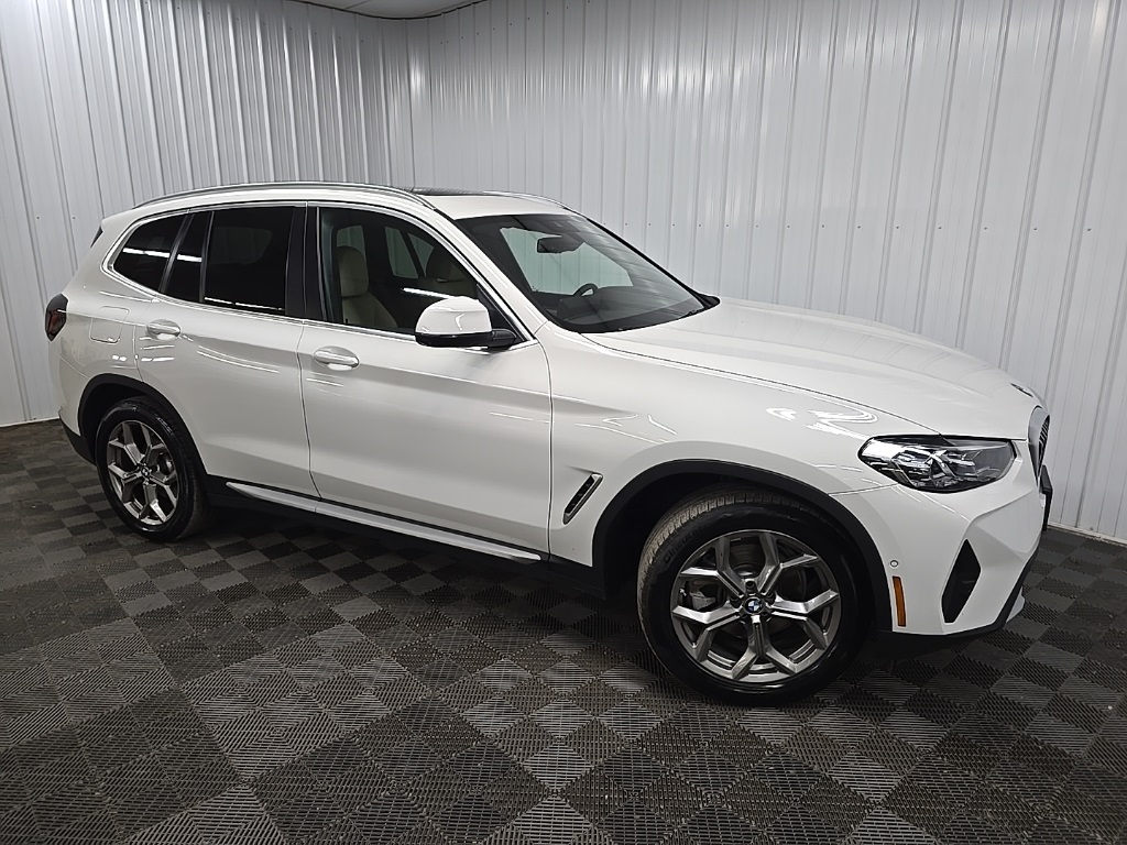 2024 BMW X3 30i's photo