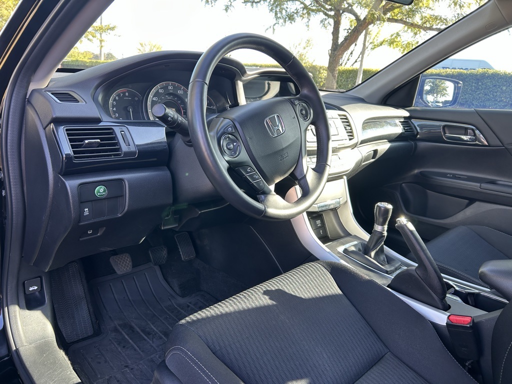 2015 Honda Accord Sport photo 9