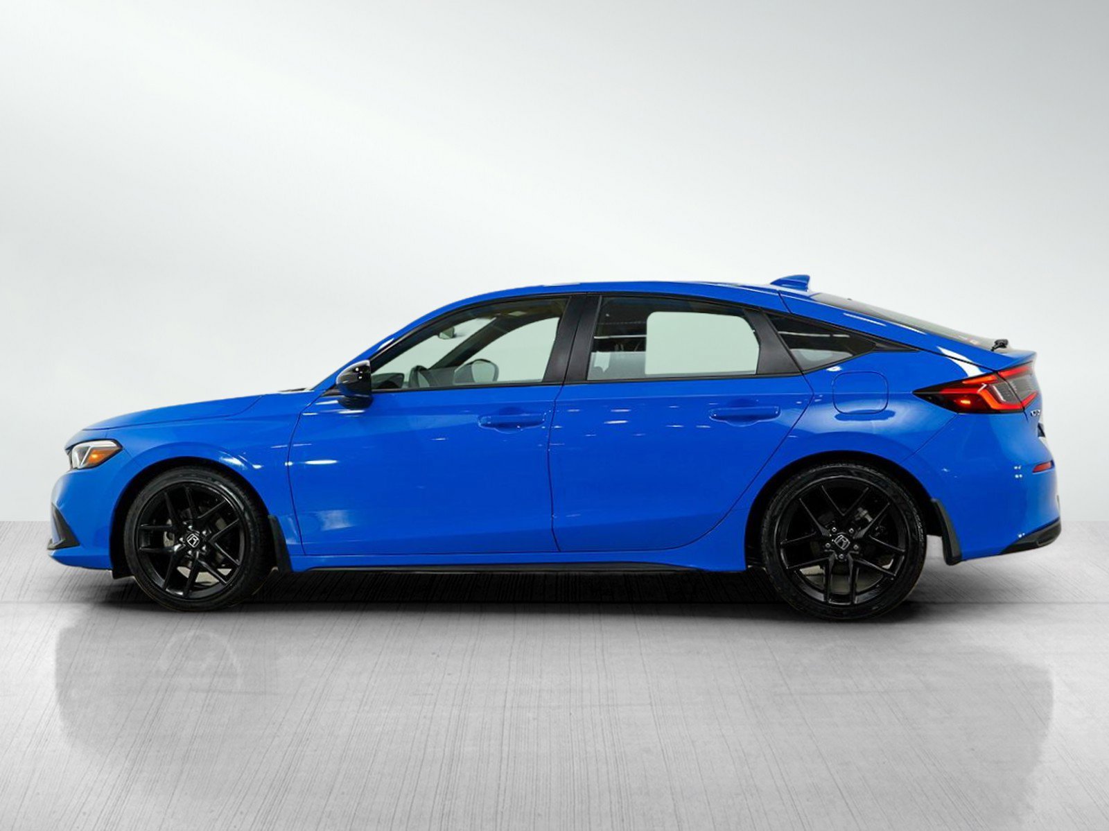 Used 2023 Honda Civic Hatchback Sport with VIN 19XFL2G81PE025354 for sale in Burnsville, Minnesota