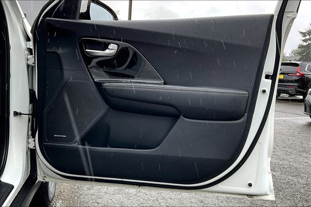 2022 Kia Niro EV EX photo 19