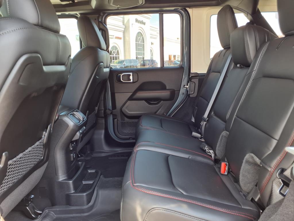 2025 Jeep Wrangler Rubicon photo 22
