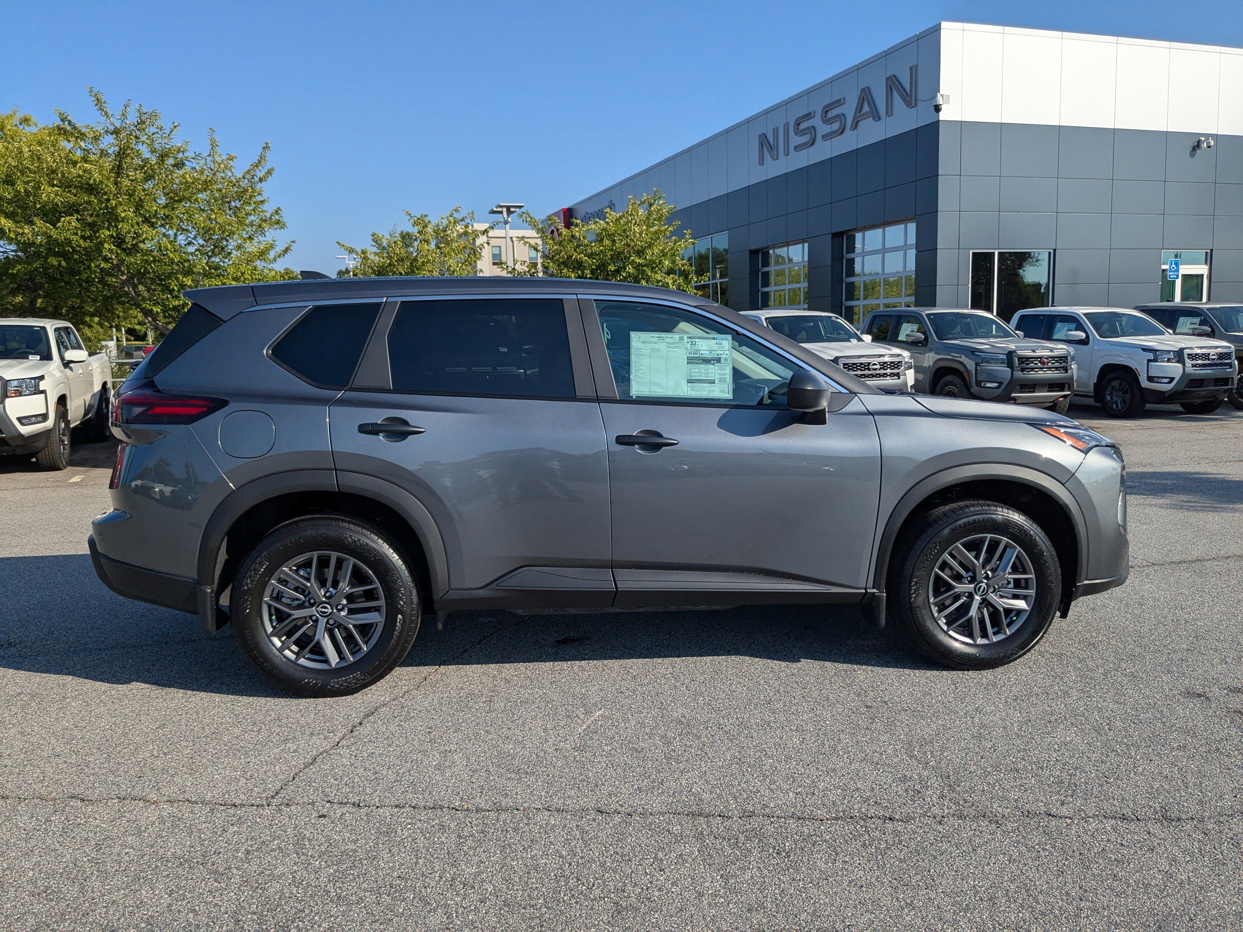 2026 Nissan Rogue S photo 2