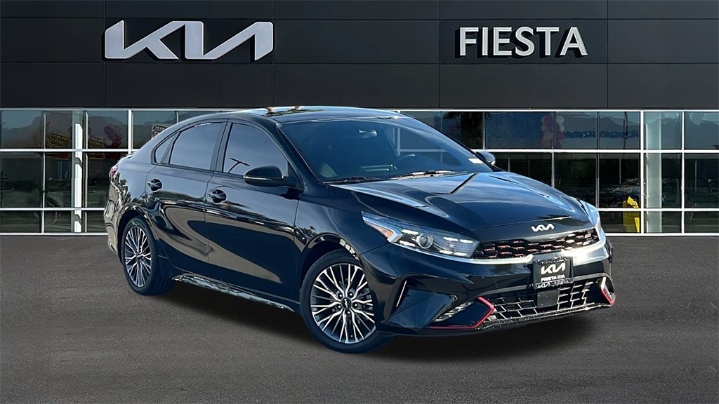 2023 Kia Forte GT-Line's photo